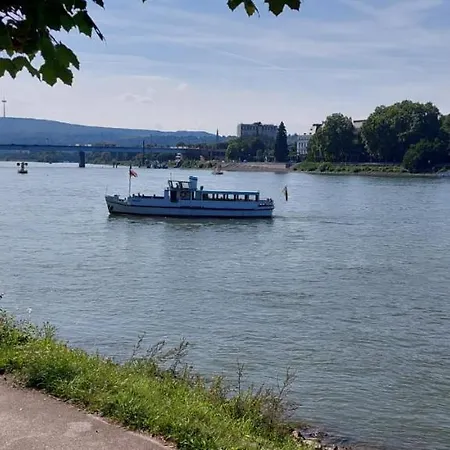 Rheingold Inklusive Einer Flasche Sekt Apartment Koblenz (Rhineland-Palatinate)